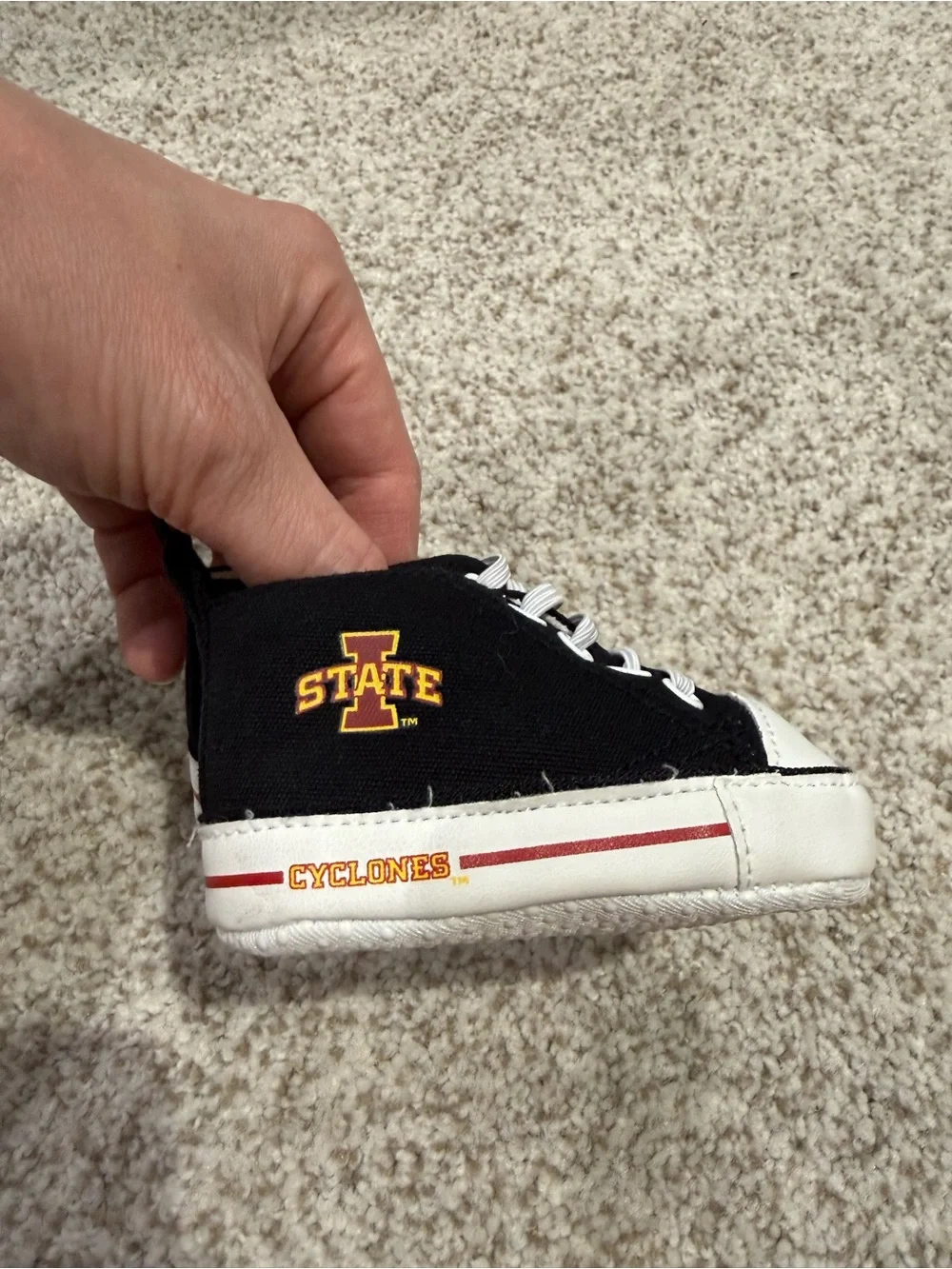 Iowa State Cyclones Infant Crib Shoes Canvas Sneaker Booties Black White Size 0-